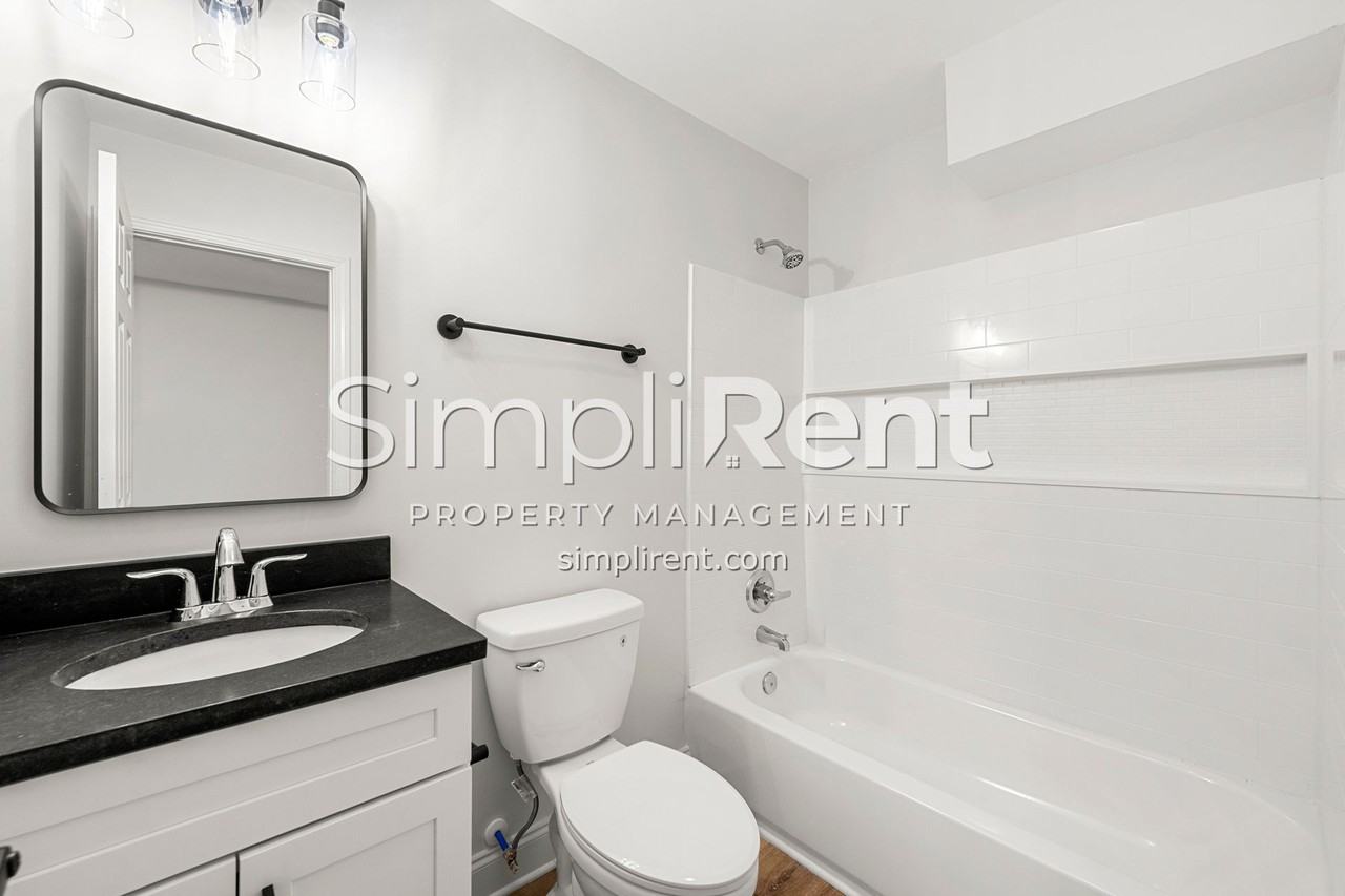 White Oak Crossing - Photo 7 of 14