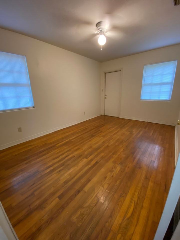 522 E Jennings St - Photo 2 of 7