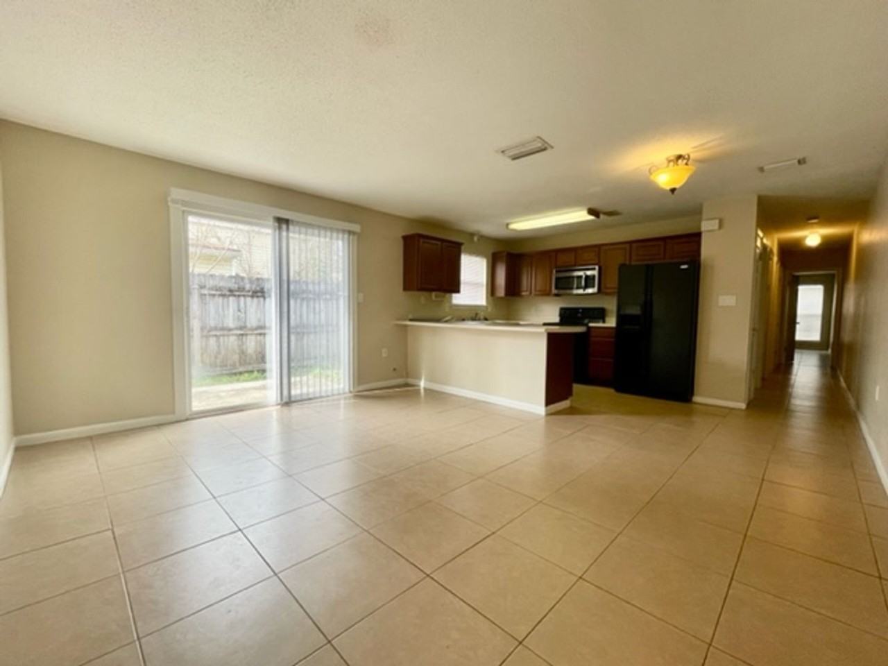 611 Carnathan Ct - Photo 3 of 31