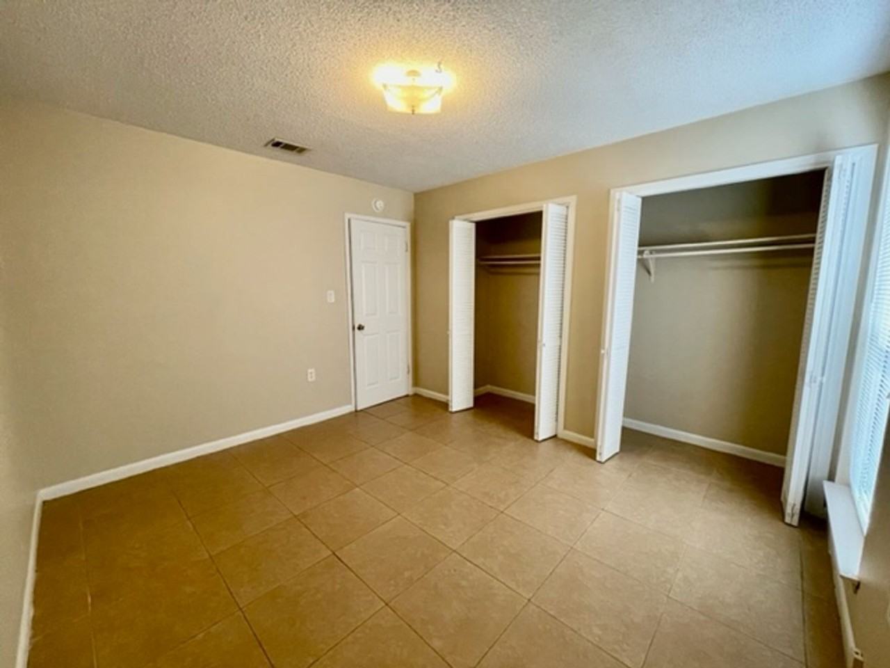 611 Carnathan Ct - Photo 7 of 31