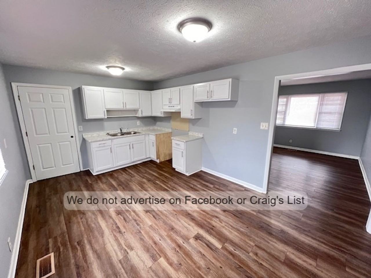 6212 Fanning Cir - Photo 3 of 12