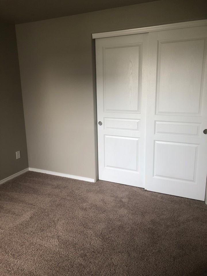 569 S Lakeland Dr - Photo 6 of 20