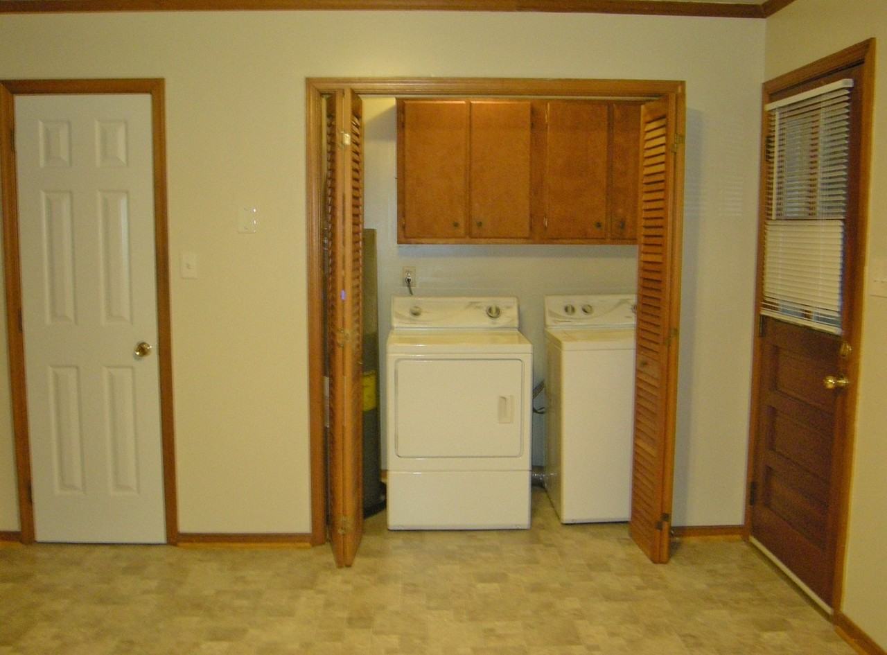 8312 Sherton Dr - Photo 7 of 14