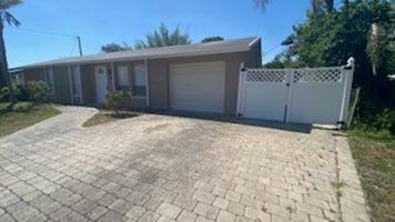 featured image of 1933 Flamingo Dr