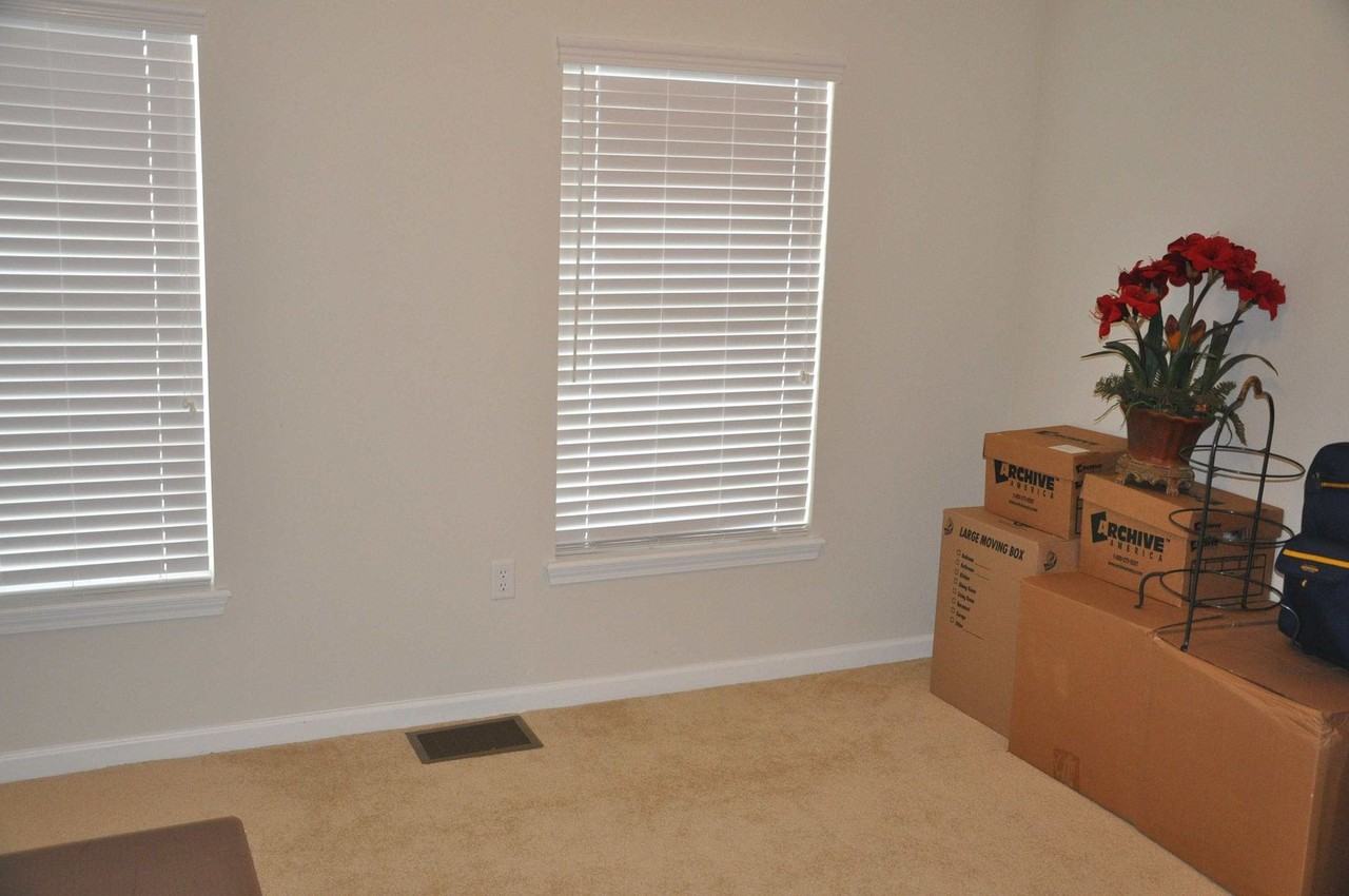 8080 Summer Cove Ct - Photo 7 of 13