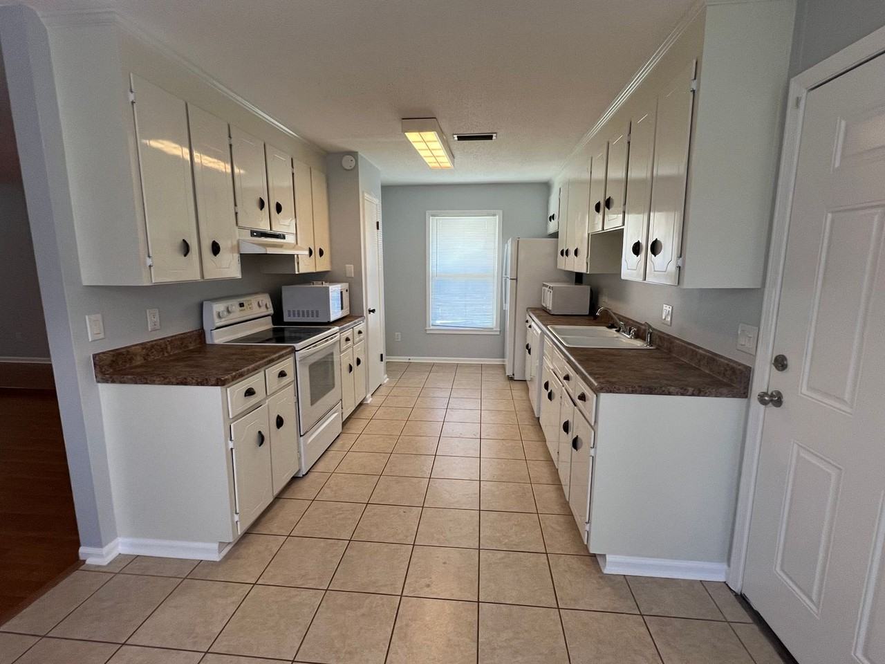 301 Choctaw Rd - Photo 3 of 14