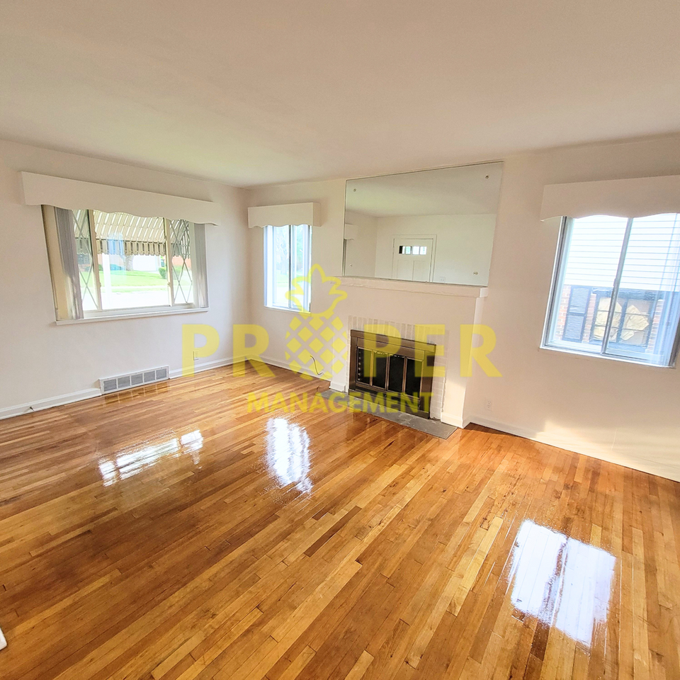 1675 Wesleyan Rd - Photo 2 of 16