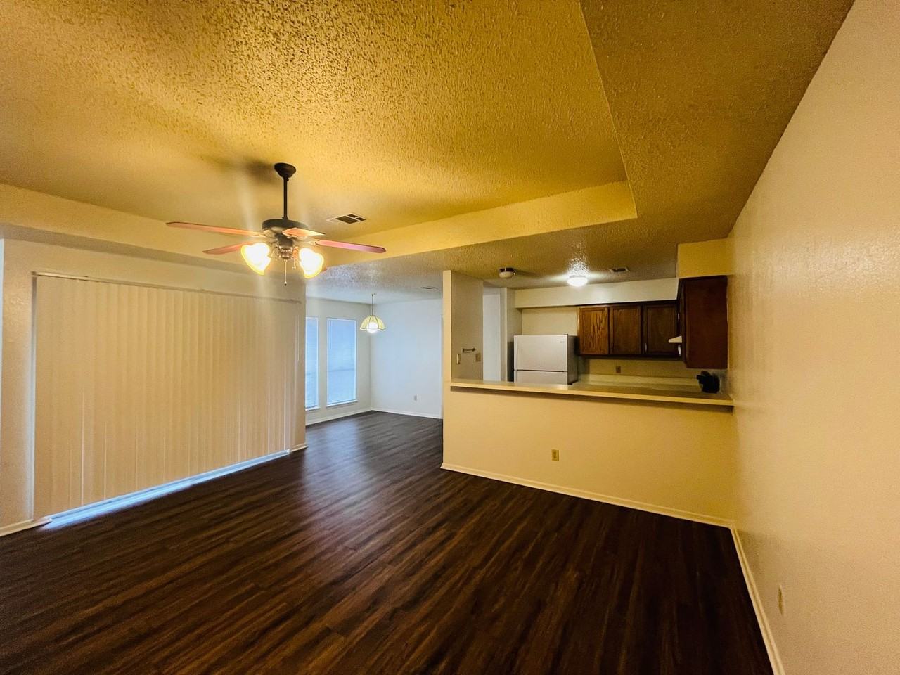 2423 Sherry St - Photo 3 of 11