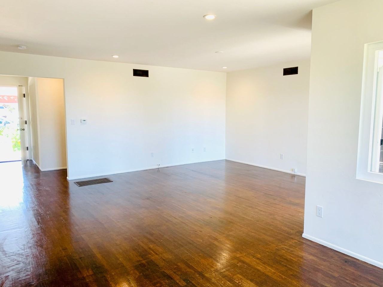 945 Tarento Dr - Photo 5 of 31