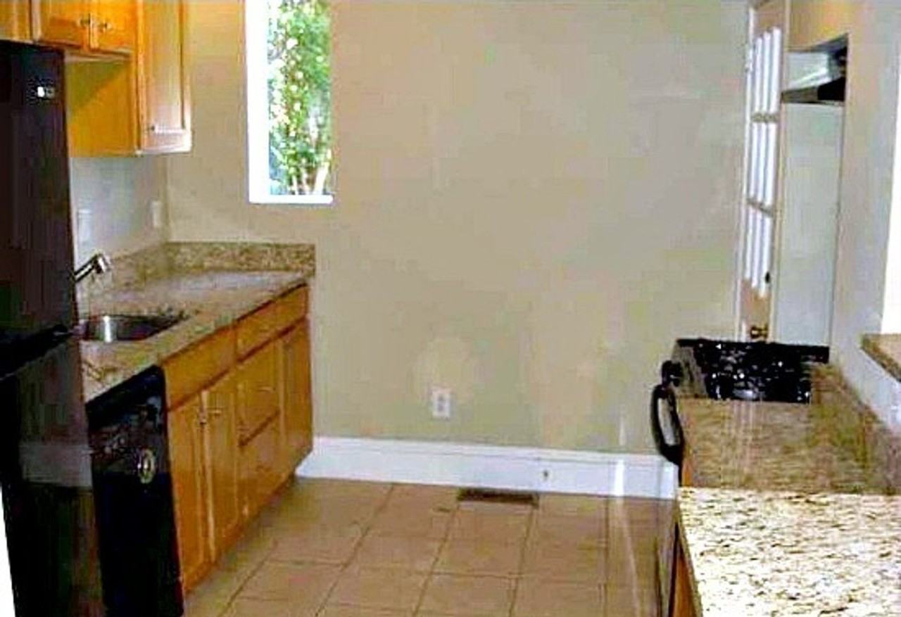 3000 W Grace St #102 - Photo 3 of 12