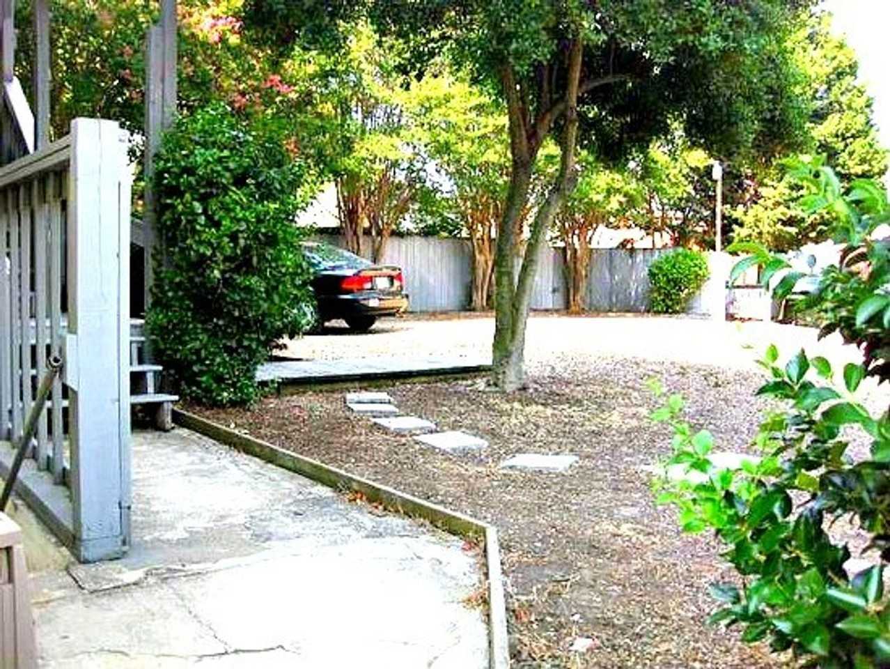 3000 W Grace St #102 - Photo 7 of 12