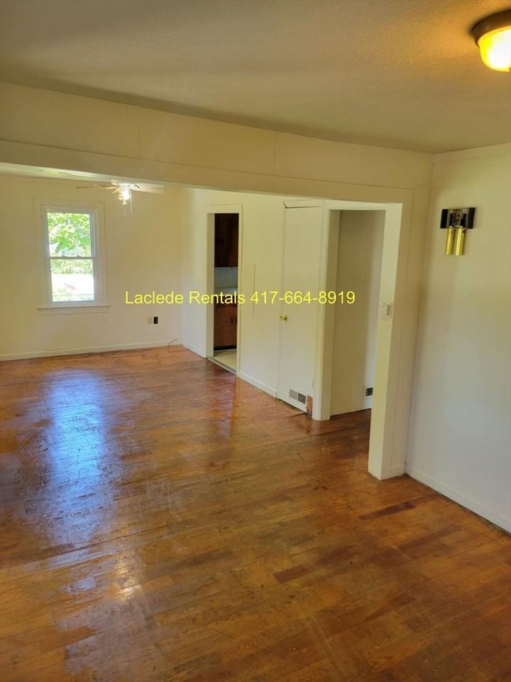 474 Center St - Photo 2 of 8