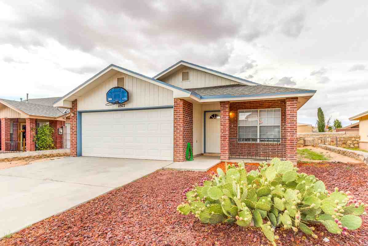 11977 Belfry Park Dr - Photo 2 of 27