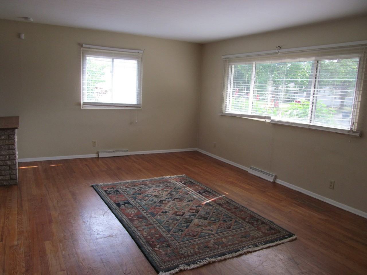 1322 Chimes Blvd - Photo 2 of 13