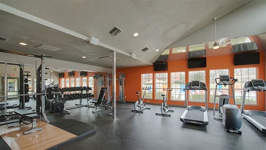 Auburn Avenue - Photo 3 of 5