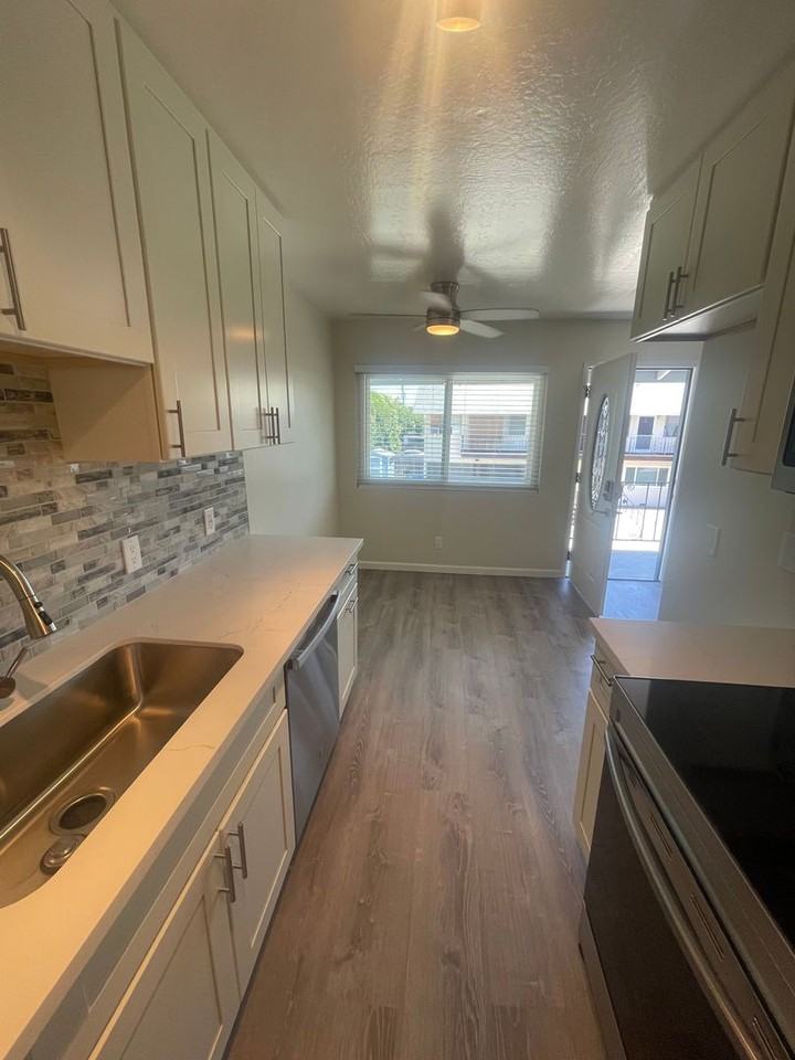 455 - 3381 Monroe - Photo 5 of 7