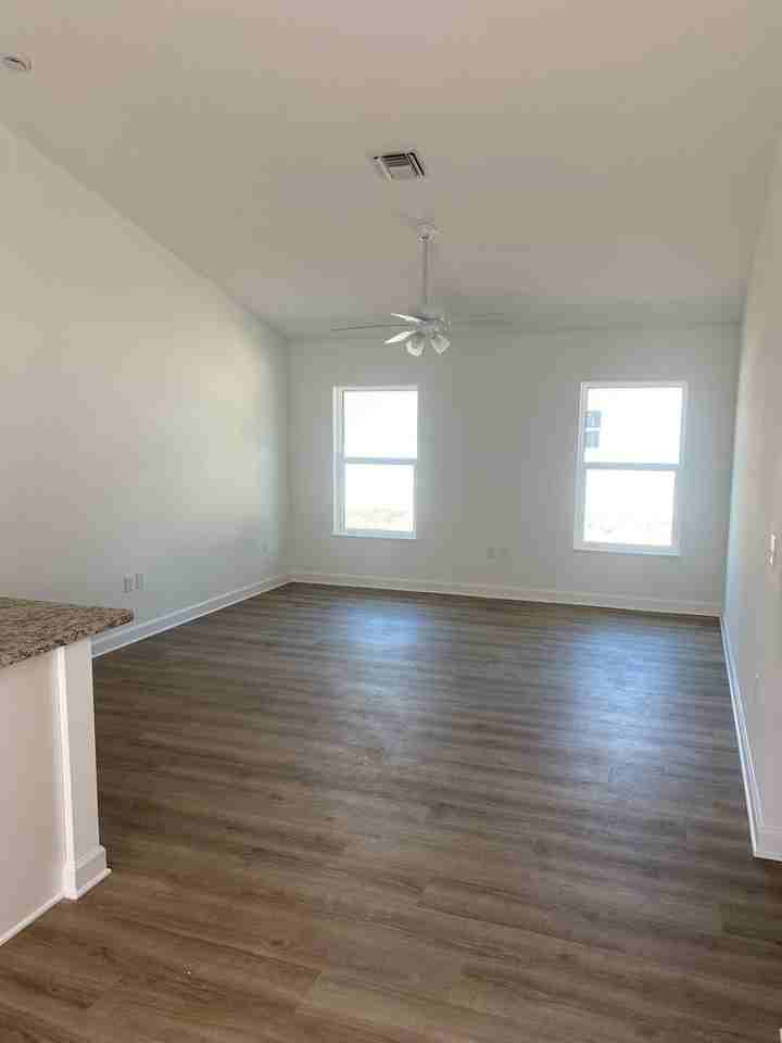 2055 35th Ave - Photo 7 of 11