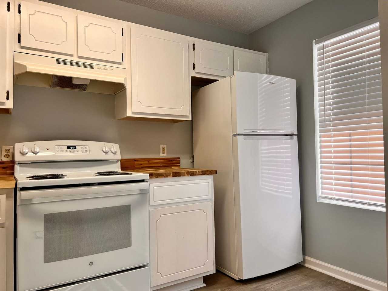 122 Magnolia Plantation Ct - Photo 4 of 28