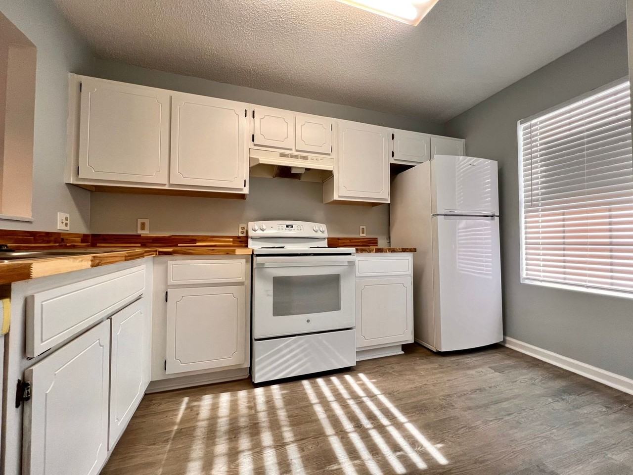 122 Magnolia Plantation Ct - Photo 5 of 28