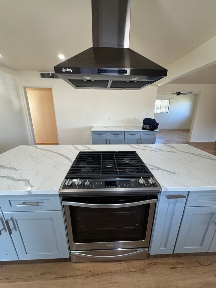 611 6th St - Photo 2 of 16