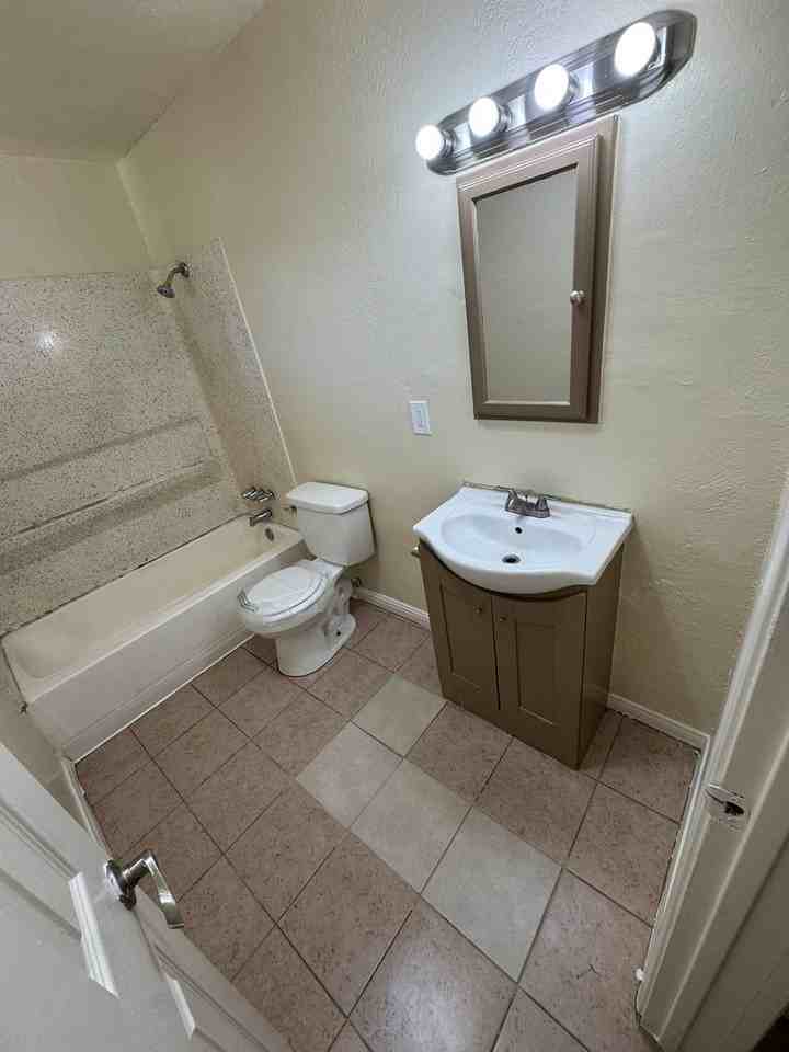 3522 Lou Ella Ln - Photo 5 of 16