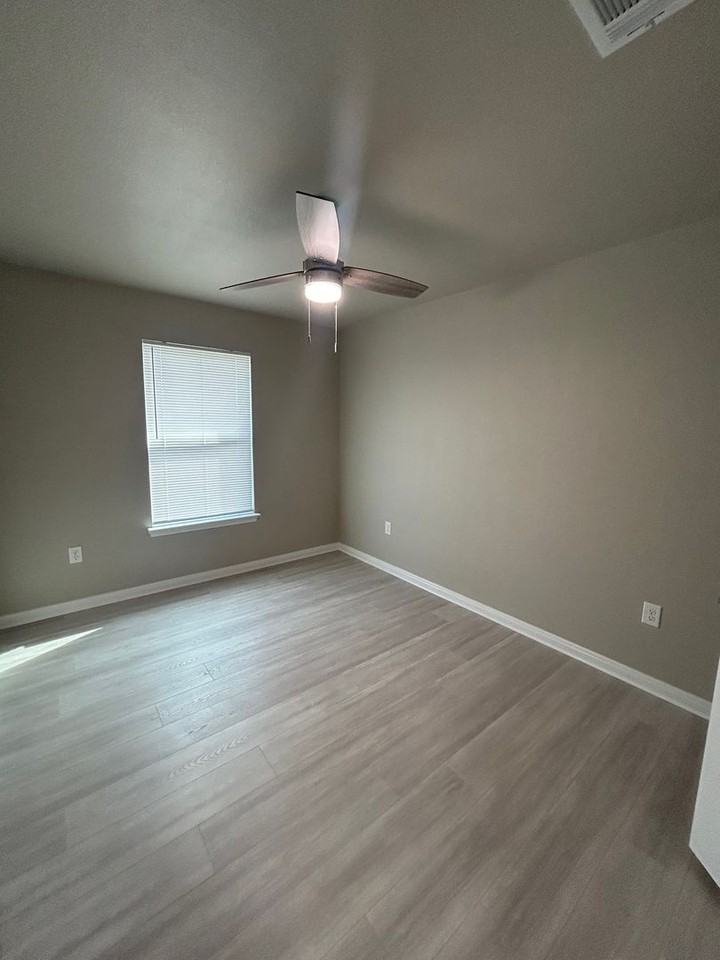 2988 Palomino Trl - Photo 2 of 15