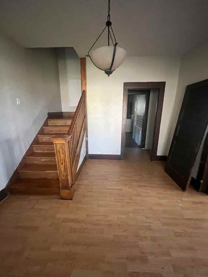 941 Hickory St - Photo 2 of 18