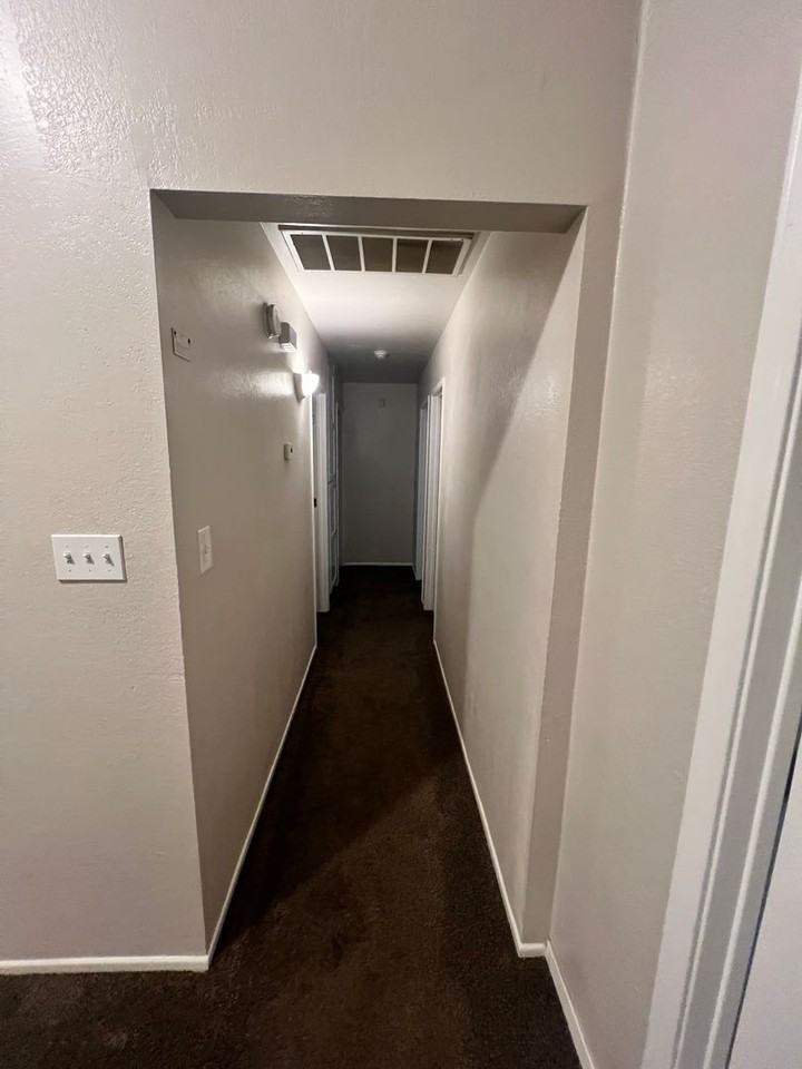 3520 Sesame St - Photo 4 of 17