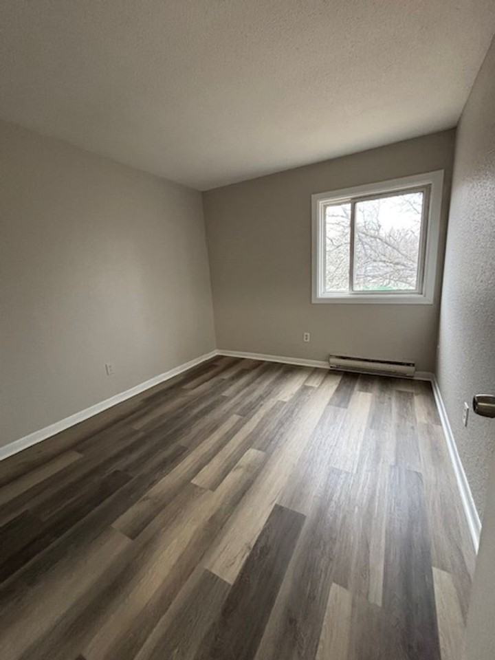 Cedar Crest Apartments - Photo 4 of 12