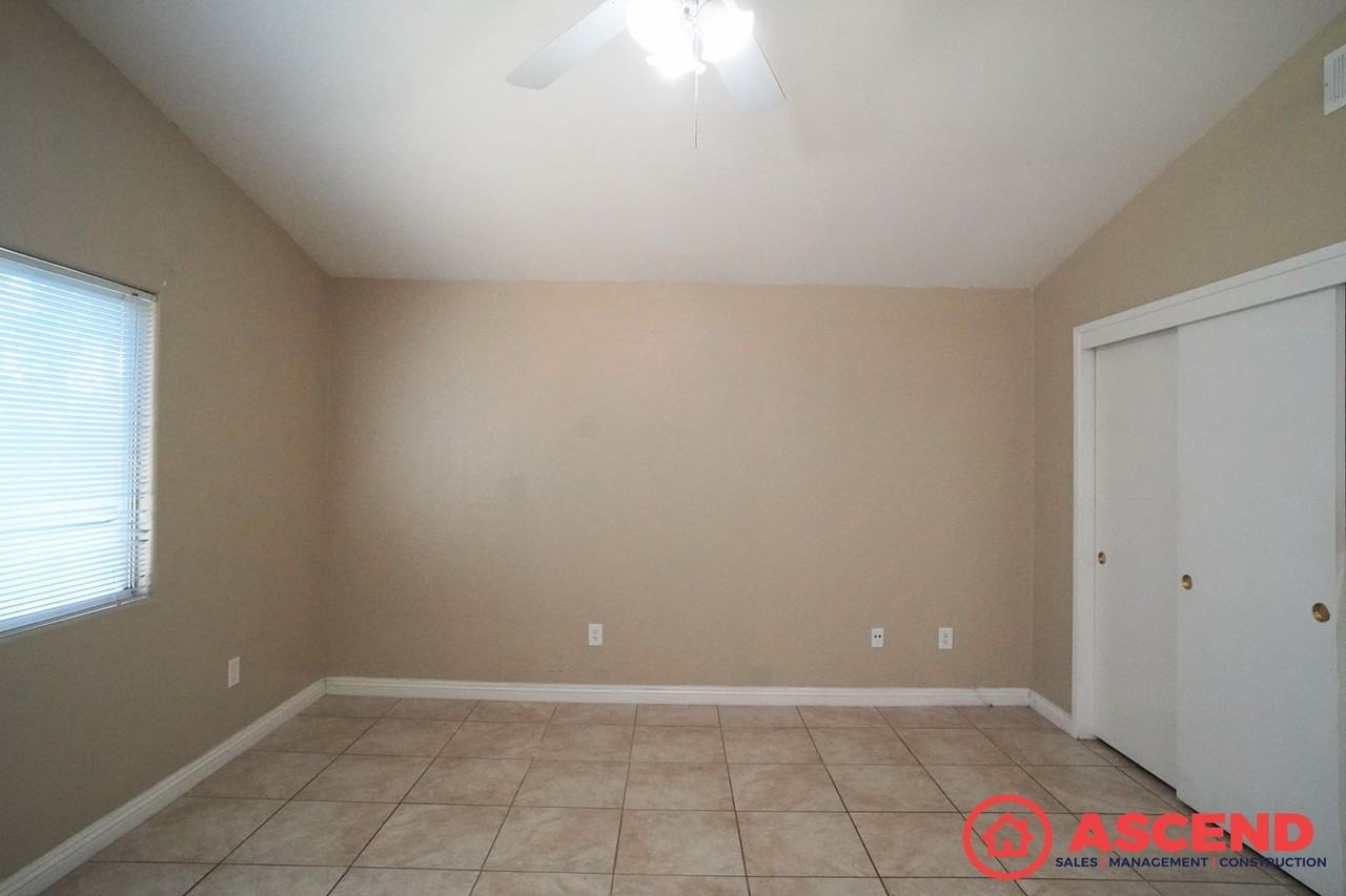 7412 Chilibre St - Photo 6 of 9