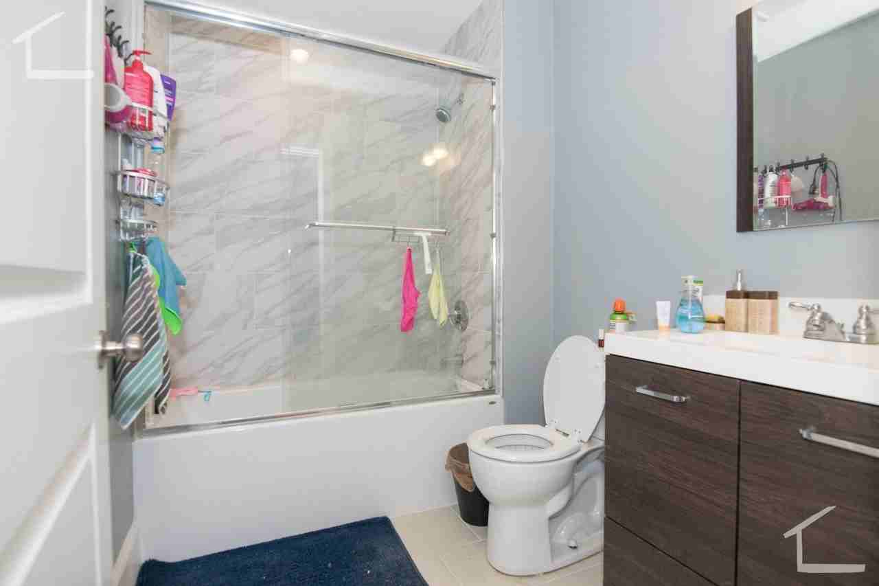 12 Wadsworth St - Photo 4 of 6