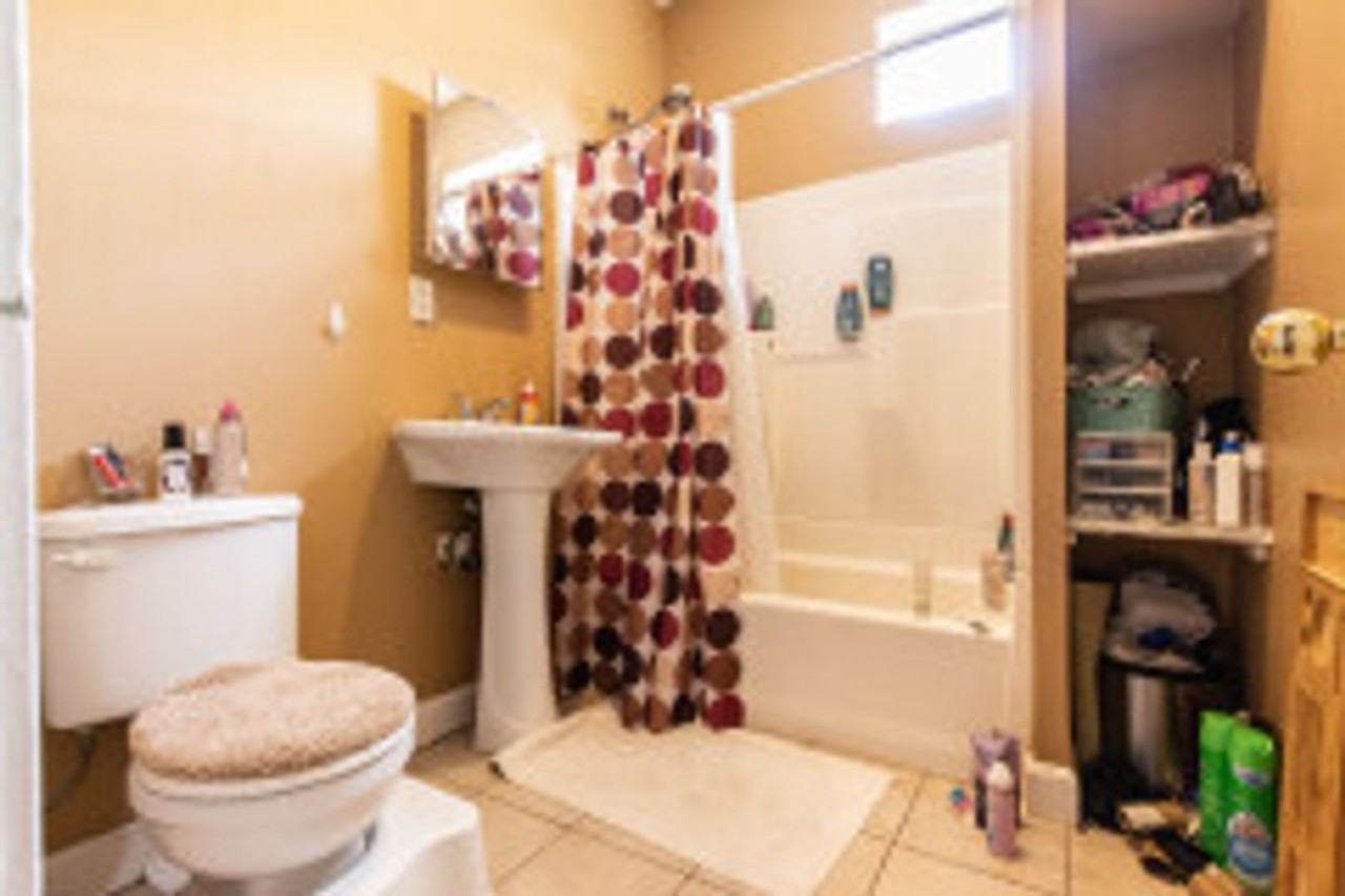 44 Park Vale Avenue - Photo 7 of 9