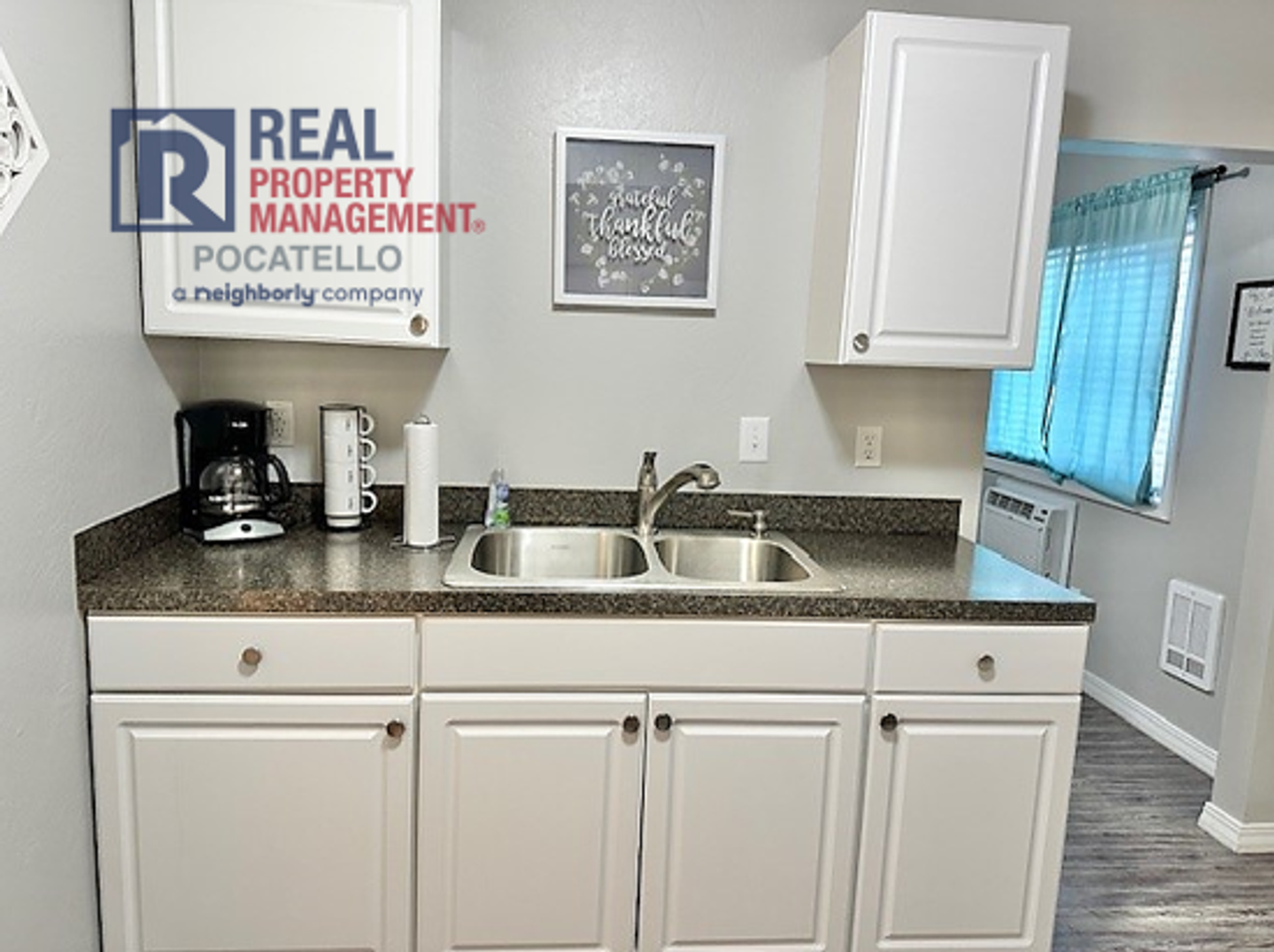 1028 E Custer St - Photo 7 of 11