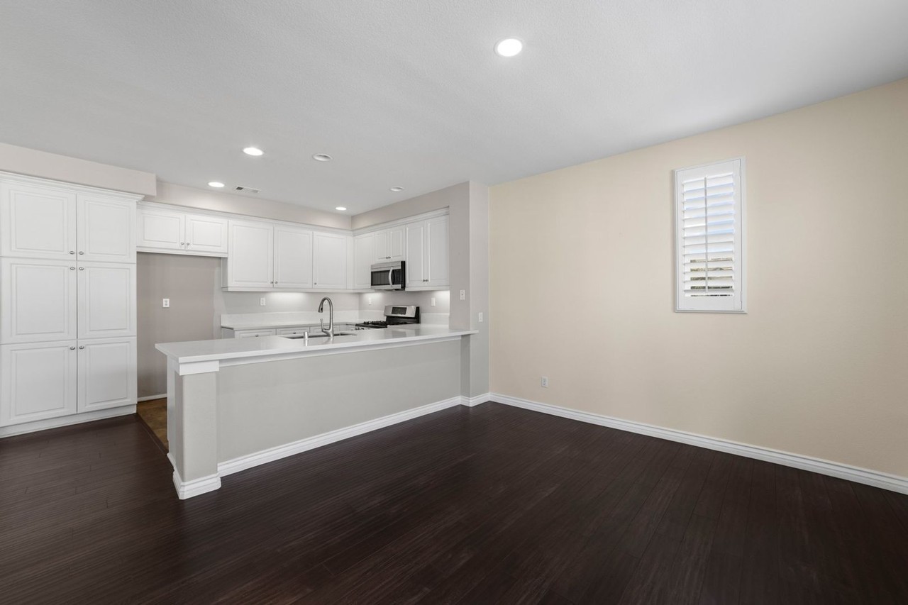 7709 Hess Pl - Photo 6 of 22