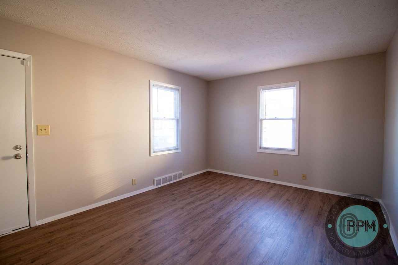 2527 Madison St - Photo 6 of 34