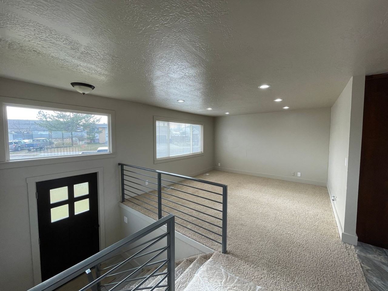 7792 W Glenwood Ave - Photo 3 of 31