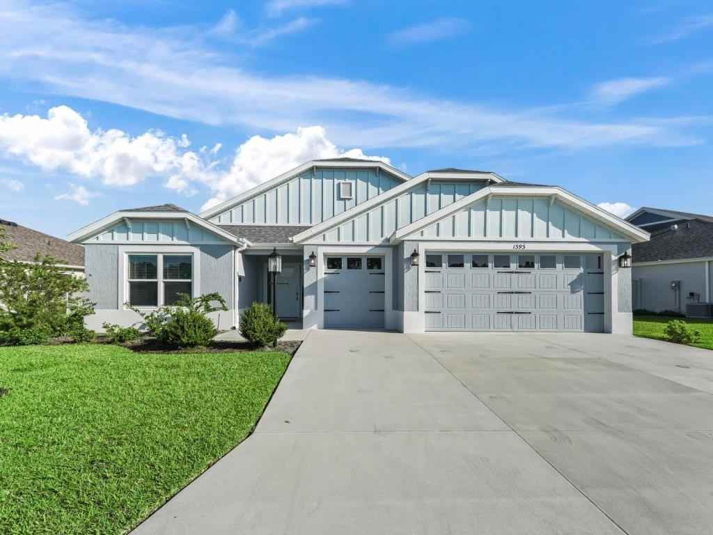 1393 Daniel Way - Photo 5 of 49