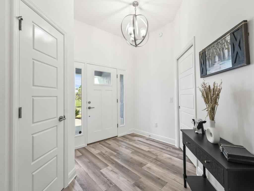 1393 Daniel Way - Photo 7 of 49