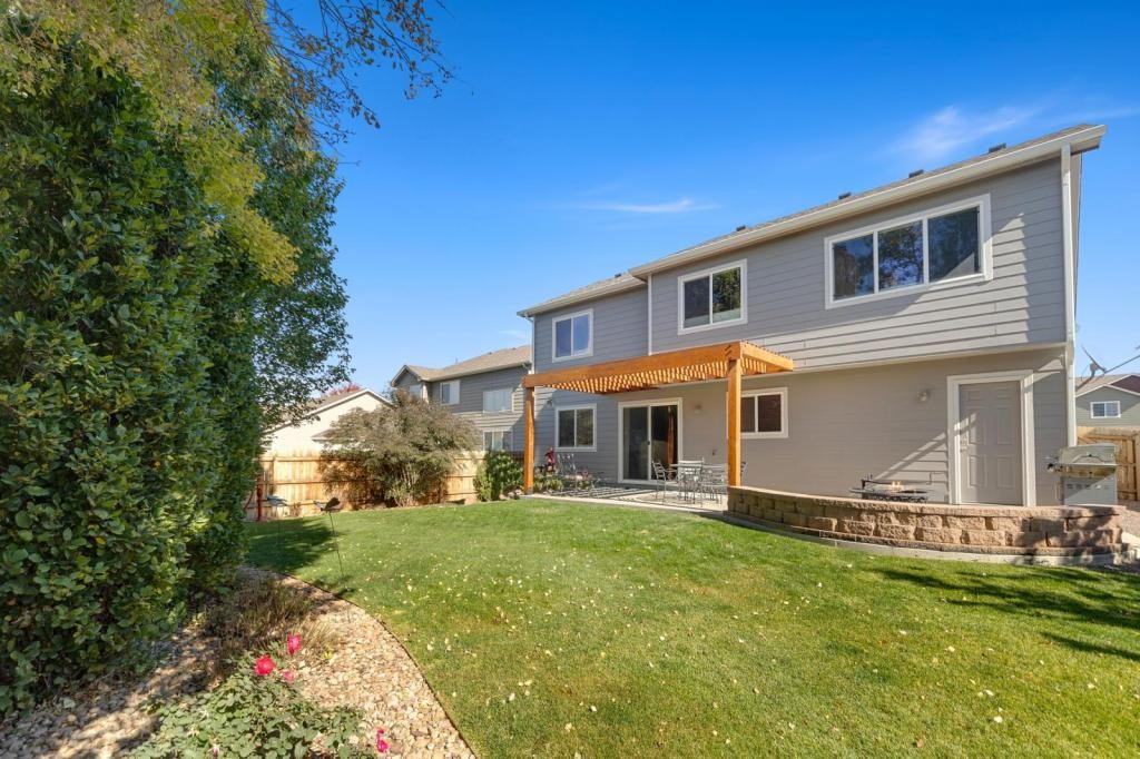 326 Moss Rock Way - Photo 2 of 24