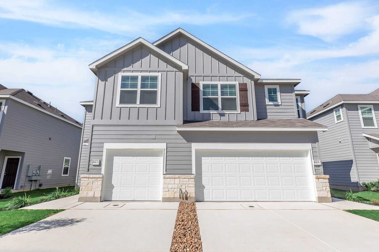 Casinas at Gruene - Photo 2 of 50