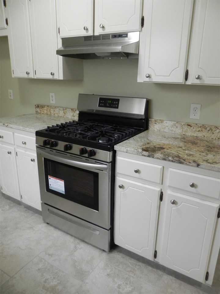 17501 E 77th St N - Photo 3 of 13