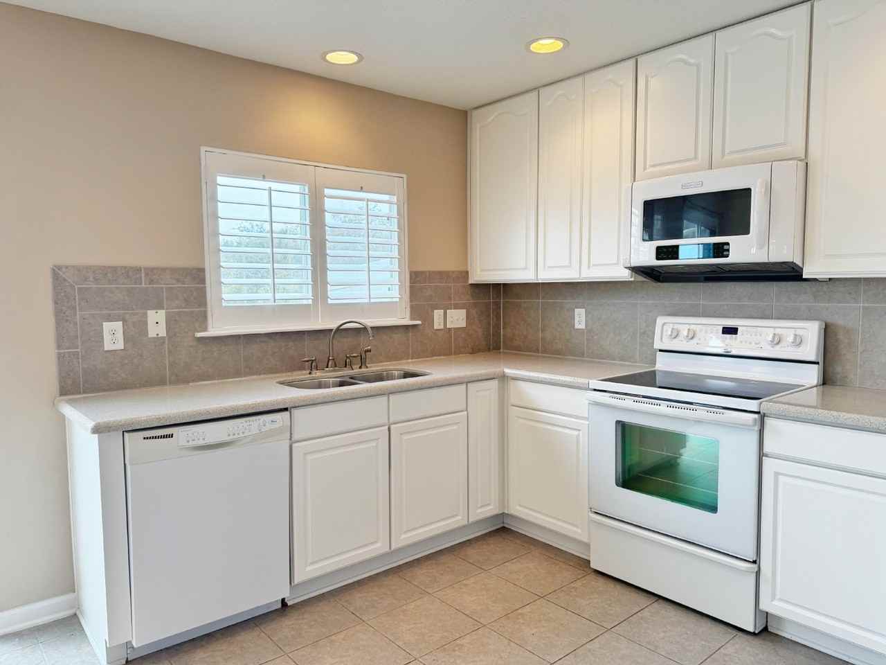 32 Islander Cir - Photo 5 of 20