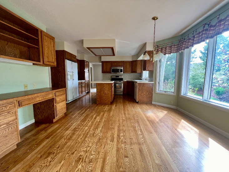 7230 Bridle Dr - Photo 7 of 50