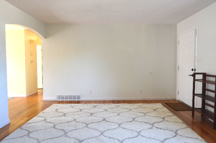 827 Golden Hill St - Photo 3 of 24