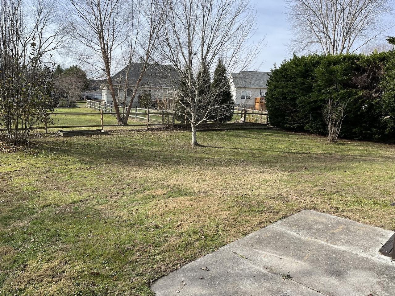 341 Kingfisher Ln - Photo 3 of 16