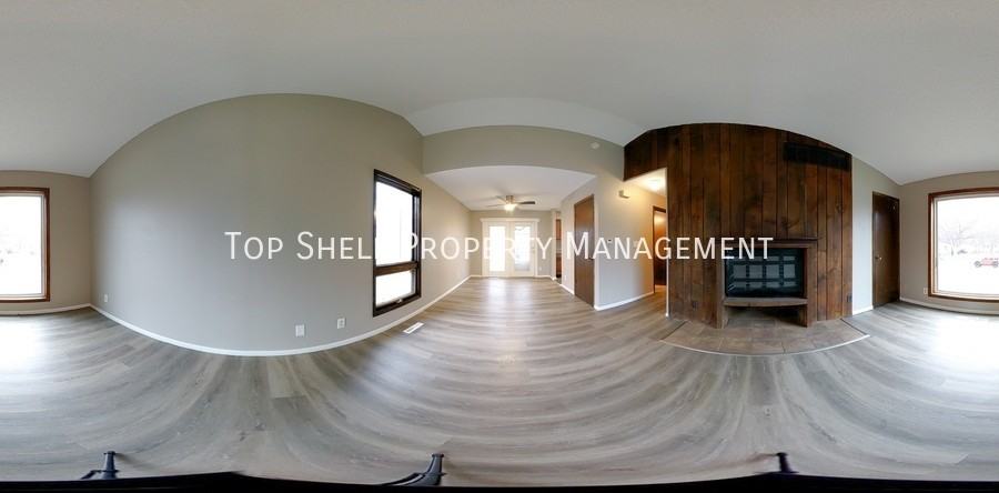 3940 40th St - Photo 2 of 2