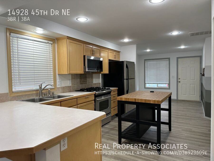 14928 45th Dr Ne - Photo 3 of 14