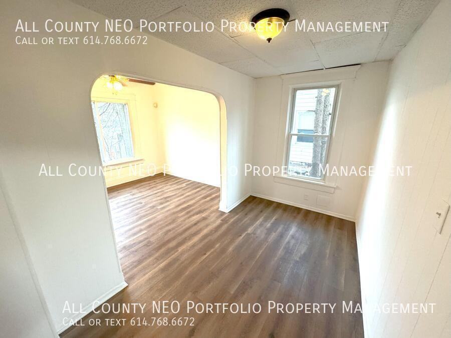 2690 Sullivant Ave - Photo 5 of 11