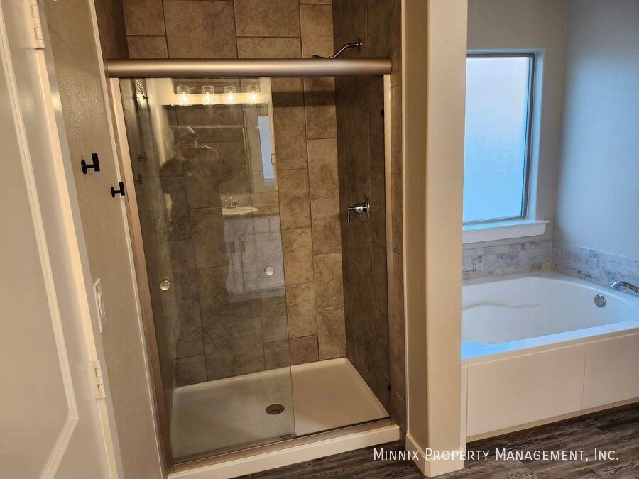 3203 Aberdeen Ave - Photo 6 of 22
