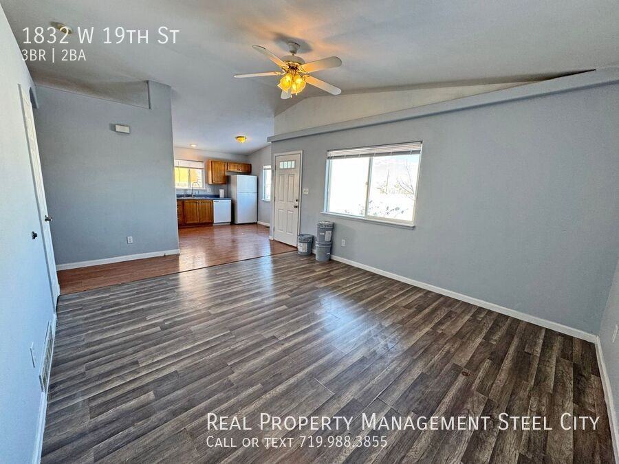 1832 W 19th St - Photo 3 of 19